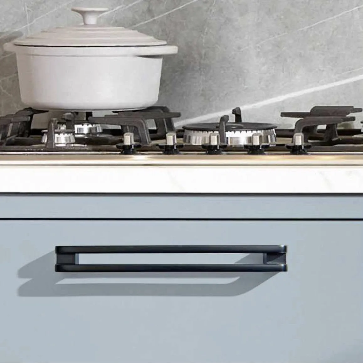 Diversa Limited Edition Matte Black 7-1/2" (192mm) Reveal Cabinet Drawer Pull