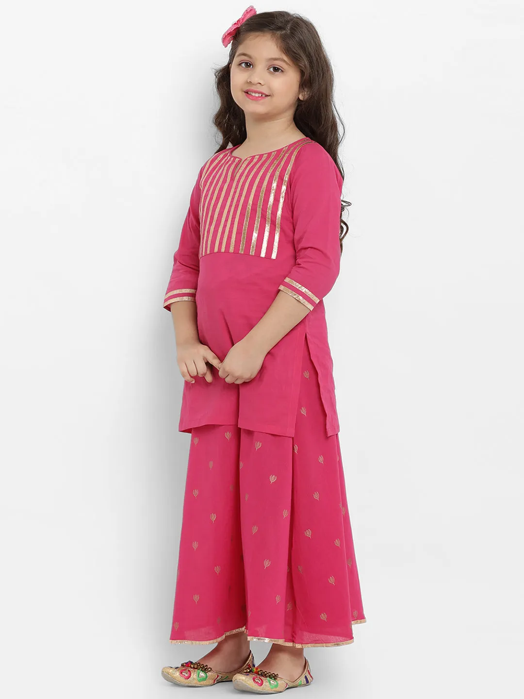 Jashvi Girls Pink Solid Kurta with Skirt