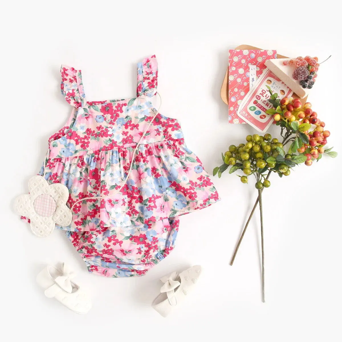 Pretty Floral Sleeveless Tops and Shorts Sets