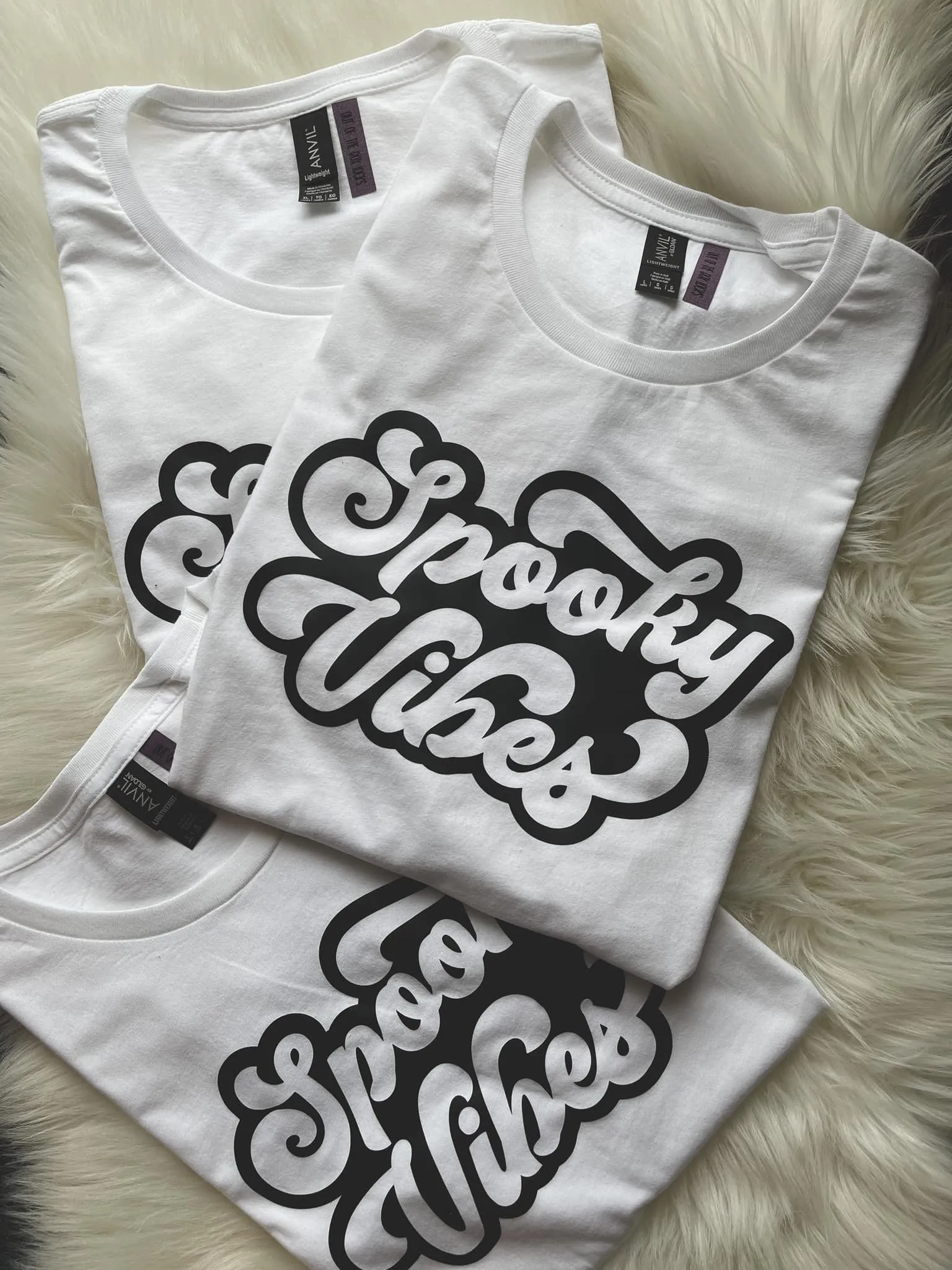 Spooky Vibes (TEE)