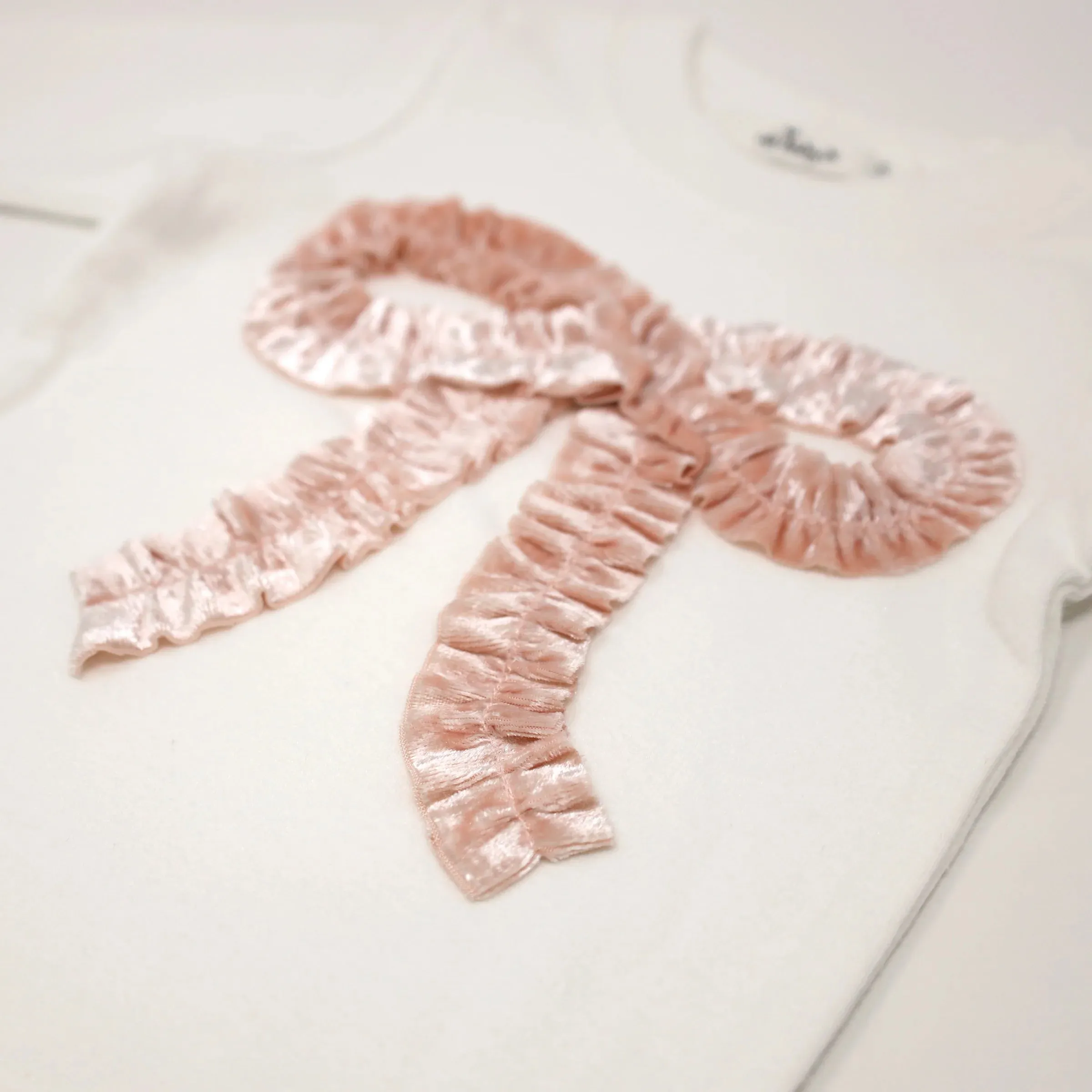 Velvet Ruffle Bow L/S Ruffle Bottom 2pc. Set- Cream